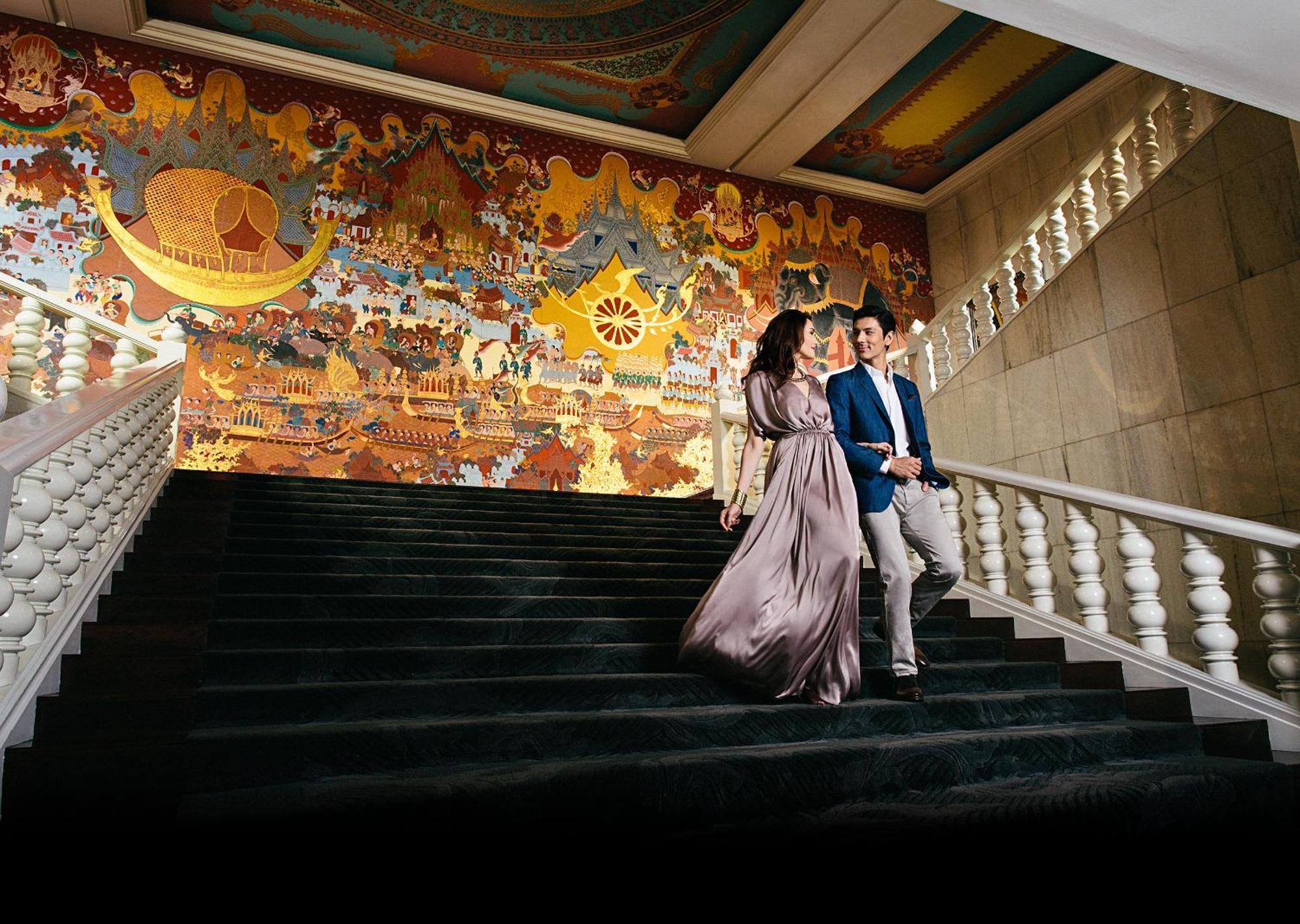 Anantara Siam Bangkok Hotel Kültér fotó The staircase of the National Museum of Malaysia